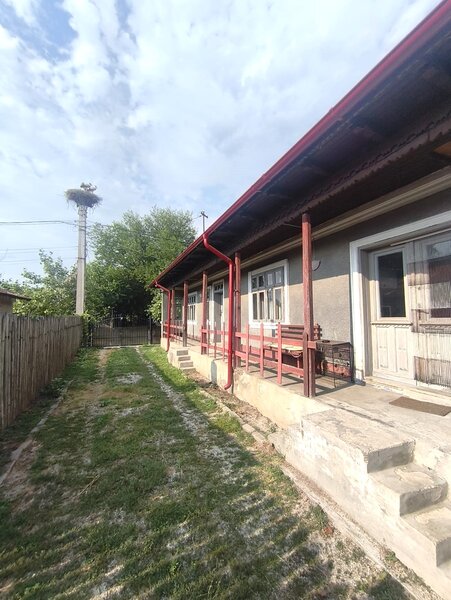 Calugareni casa de inchiriat, 1600 mp teren